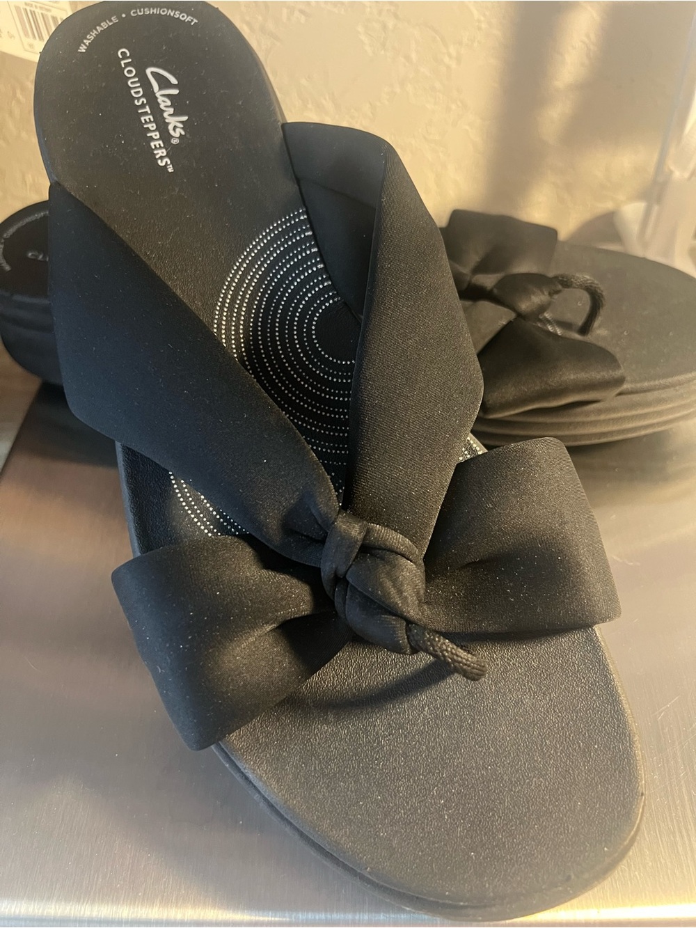 Clarks Black Bow Slide Sandals - Cloudsteppers